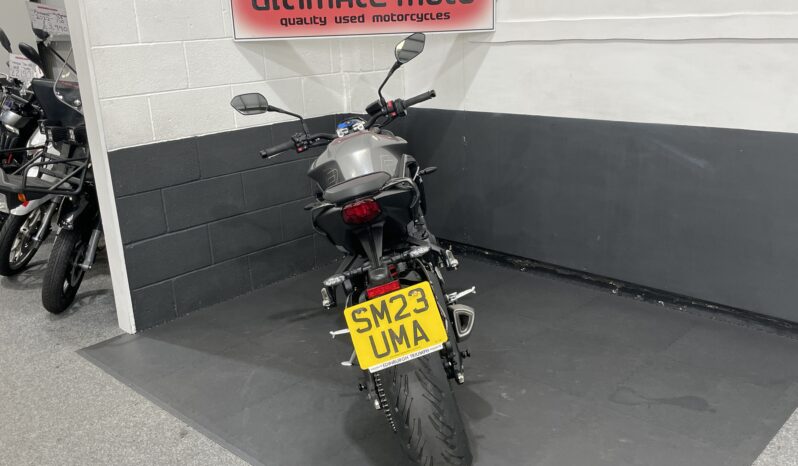 Triumph Street Triple 765 R full