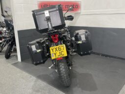 Triumph Tiger 800 full