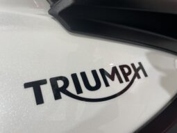 Triumph Tiger 800 full