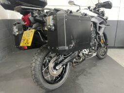 Triumph Tiger 800 full