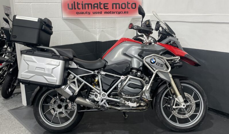 BMW R 1200 GS. For Sale Here At Ultimate Moto Along With Other Motorcycles Direct From Our Showroom. Call For an Appointment Before Travelling. More Bikes Available Online at www.ultimatemoto.co.uk. Thanks. E&OE