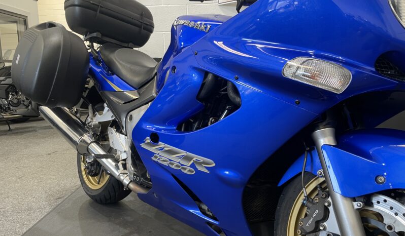 Kawasaki ZZR1200 full