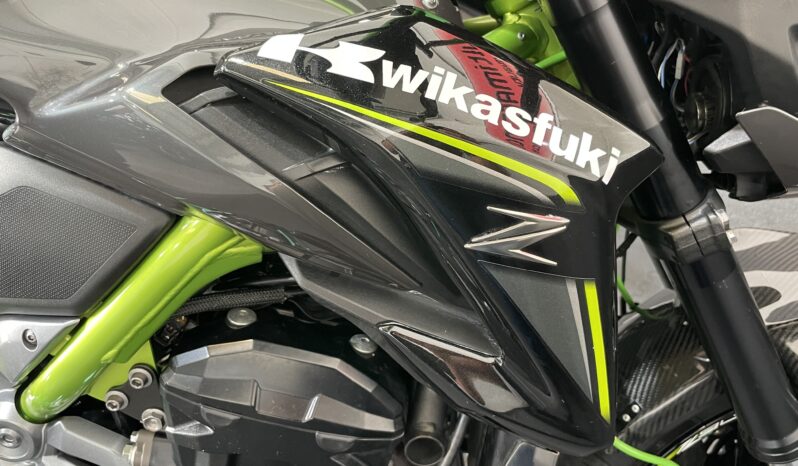 Kawasaki Z900 full