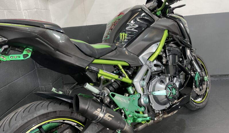 Kawasaki Z900 full