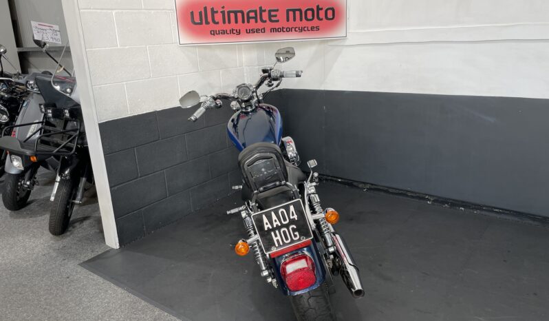 Harley – Davidson Sportster 883 full