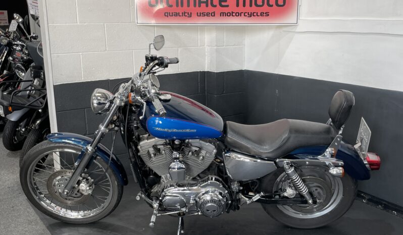 Harley – Davidson Sportster 883 full