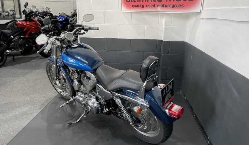 Harley – Davidson Sportster 883 full