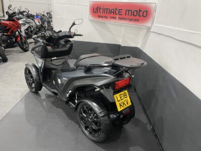 Quadro Q4