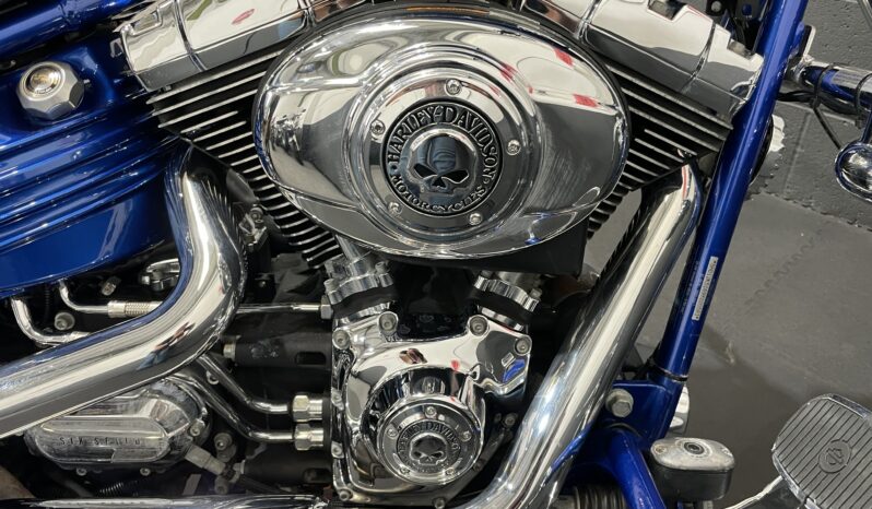 Harley-Davidson FXCWC Rocker C 1584 full