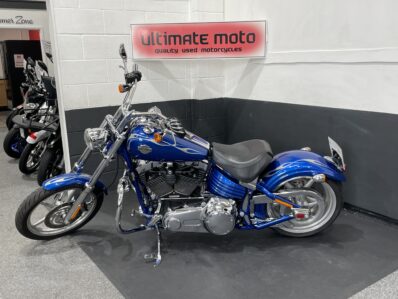 Harley-Davidson FXCWC Rocker C 1584