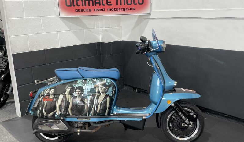 Royal Alloy GP 300. For Sale Here At Ultimate Moto Along With Other Motorcycles Direct From Our Showroom. Call For an Appointment Before Travelling. More Bikes Available Online at www.ultimatemoto.co.uk. Thanks. E&OE