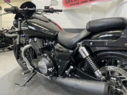 Triumph Thunderbird Storm full