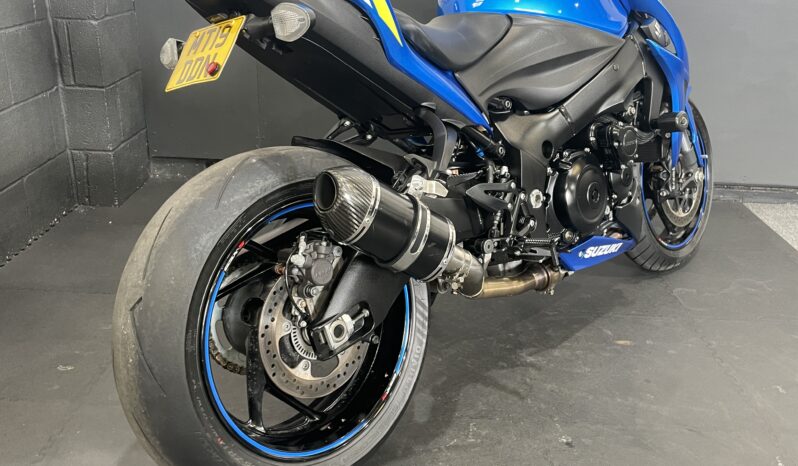 Suzuki GSX-S1000 full
