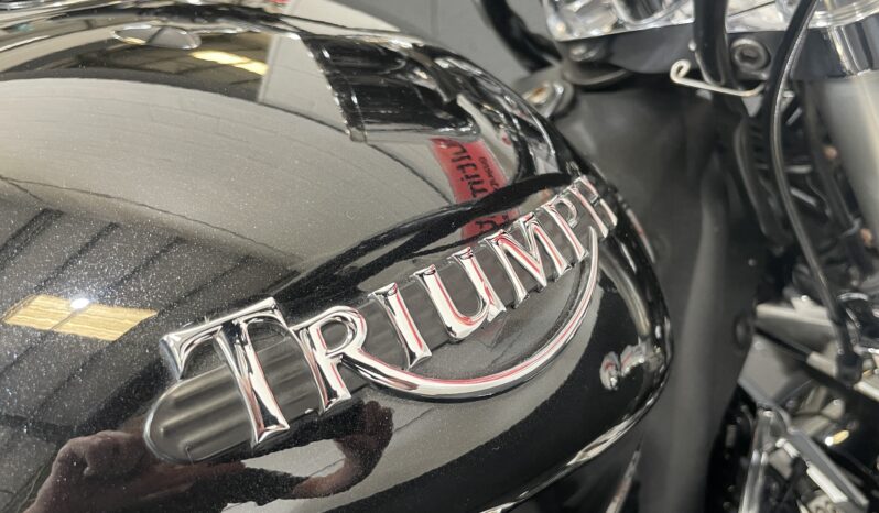 Triumph Rocket III full