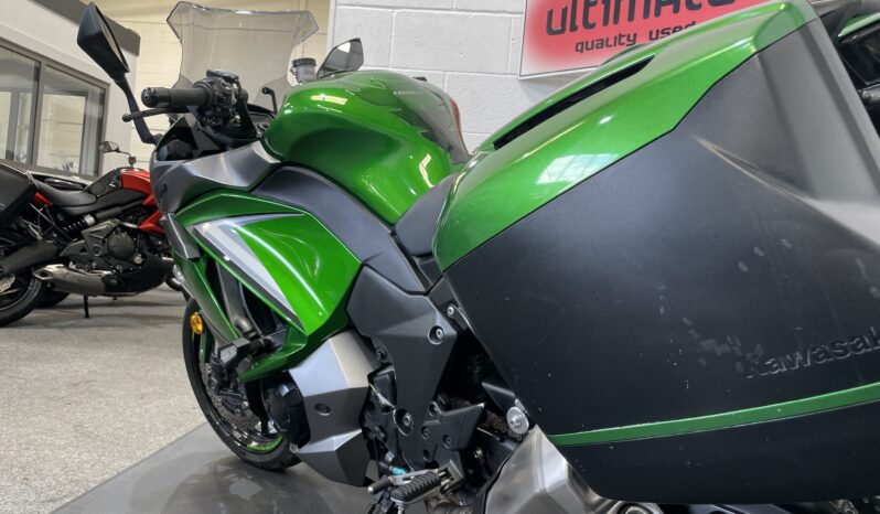 Kawasaki Z1000 SX full