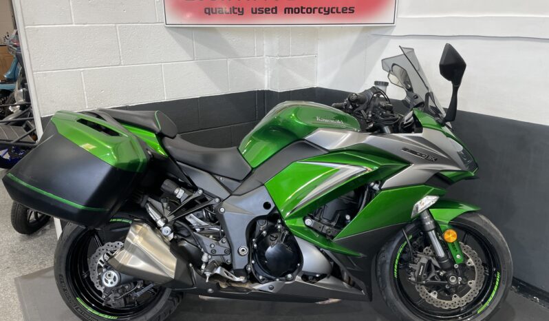 Kawasaki Z1000 SX. For Sale Here At Ultimate Moto Along With Other Motorcycles Direct From Our Showroom. Call For an Appointment Before Travelling. More Bikes Available Online at www.ultimatemoto.co.uk. Thanks. E&OE