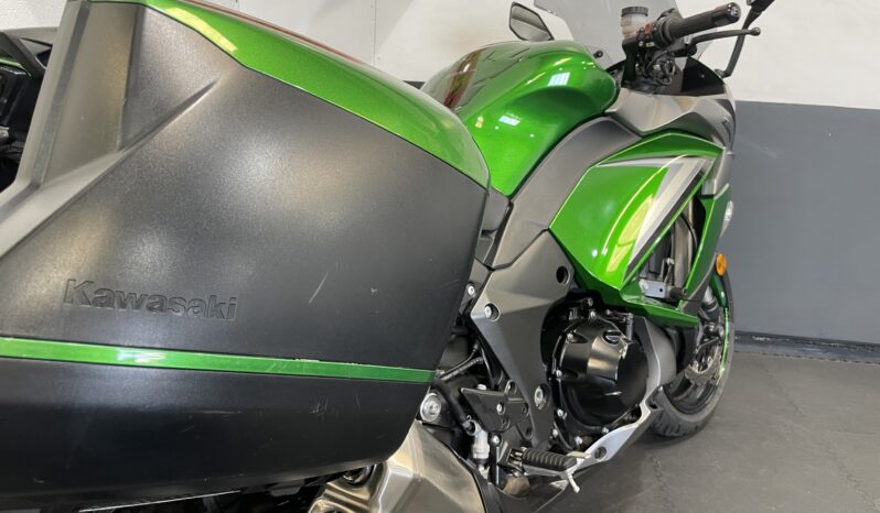 Kawasaki Z1000 SX full