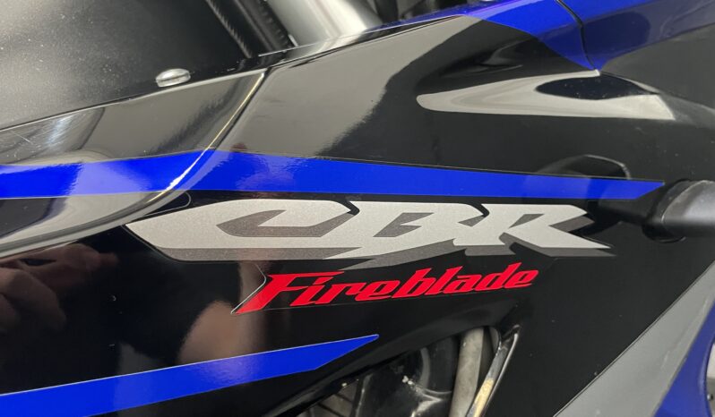 Honda CBR1000RR Fireblade – SORRY SOLD! full