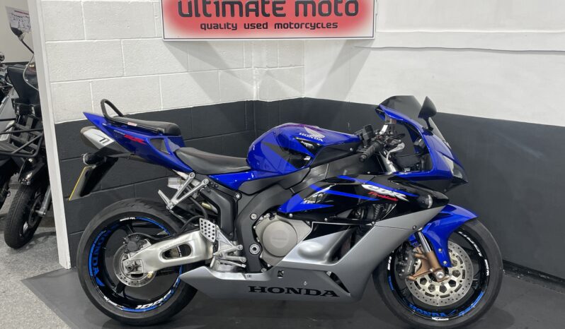 Honda CBR1000RR Fireblade. For Sale Here At Ultimate Moto Along With Other Motorcycles Direct From Our Showroom. Call For an Appointment Before Travelling. More Bikes Available Online at www.ultimatemoto.co.uk. Thanks. E&OE