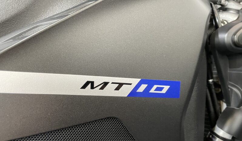 Yamaha MT-10 full