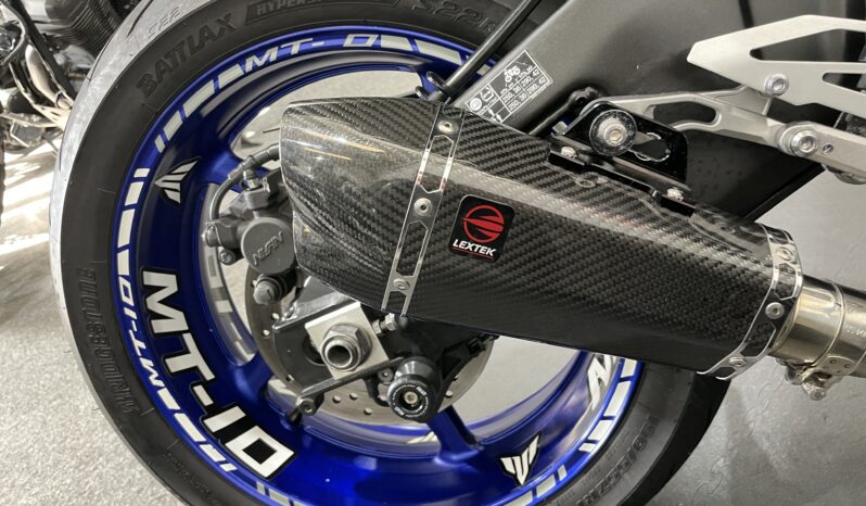 Yamaha MT-10 full