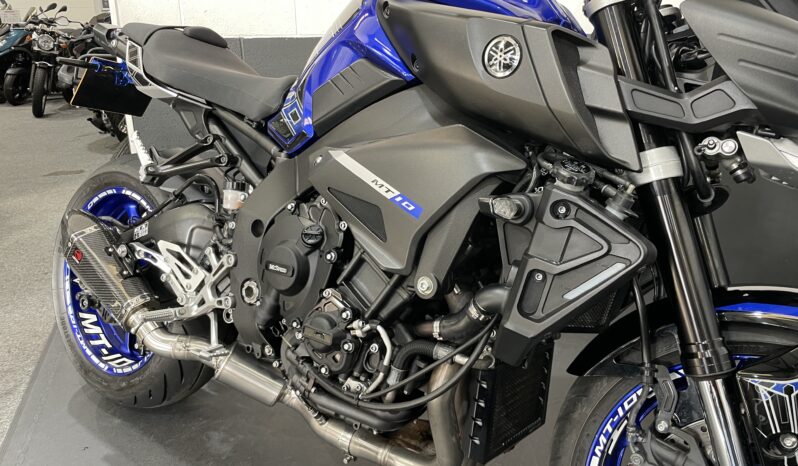 Yamaha MT-10 full