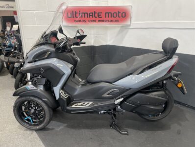 Yamaha Tricity 300
