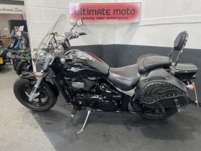 Suzuki M800