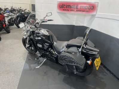 Suzuki M800