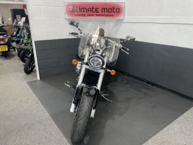 Suzuki M800
