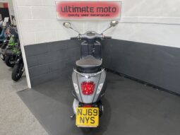 Piaggio Vespa Sprint Sport 125 full