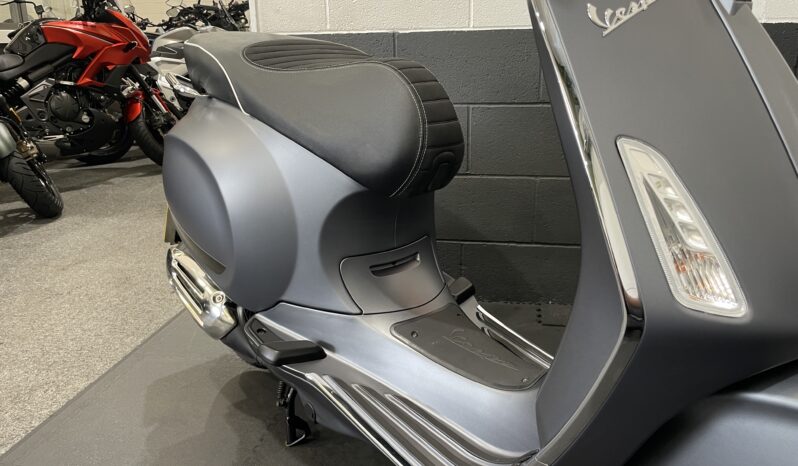 Piaggio Vespa Sprint Sport 125 full