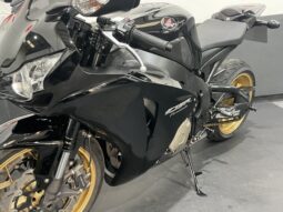 Honda CBR1000RR Fireblade full