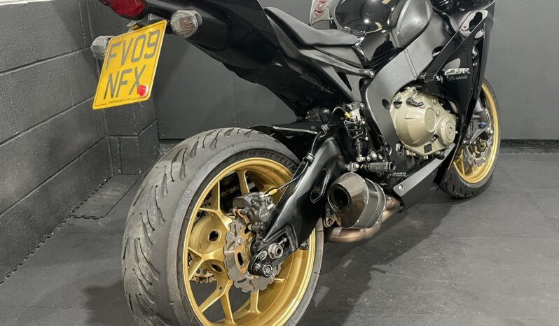 Honda CBR1000RR Fireblade full